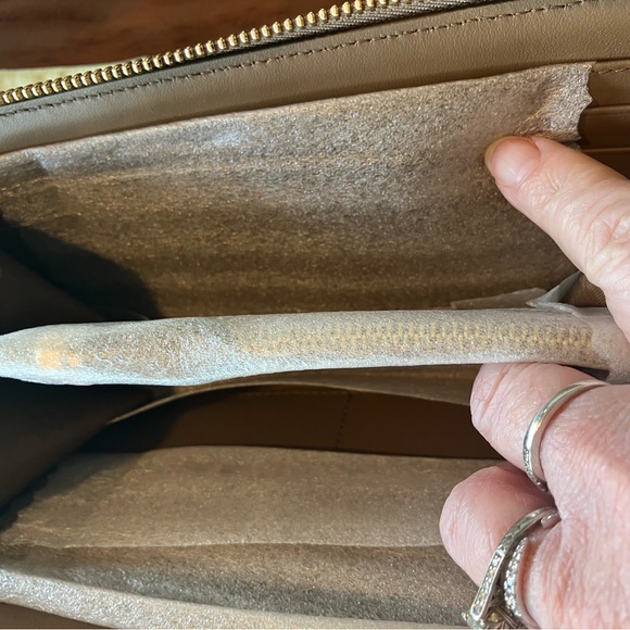 Burberry Checkered Beige and Pink Wallet NEW - Picture 4 of 4